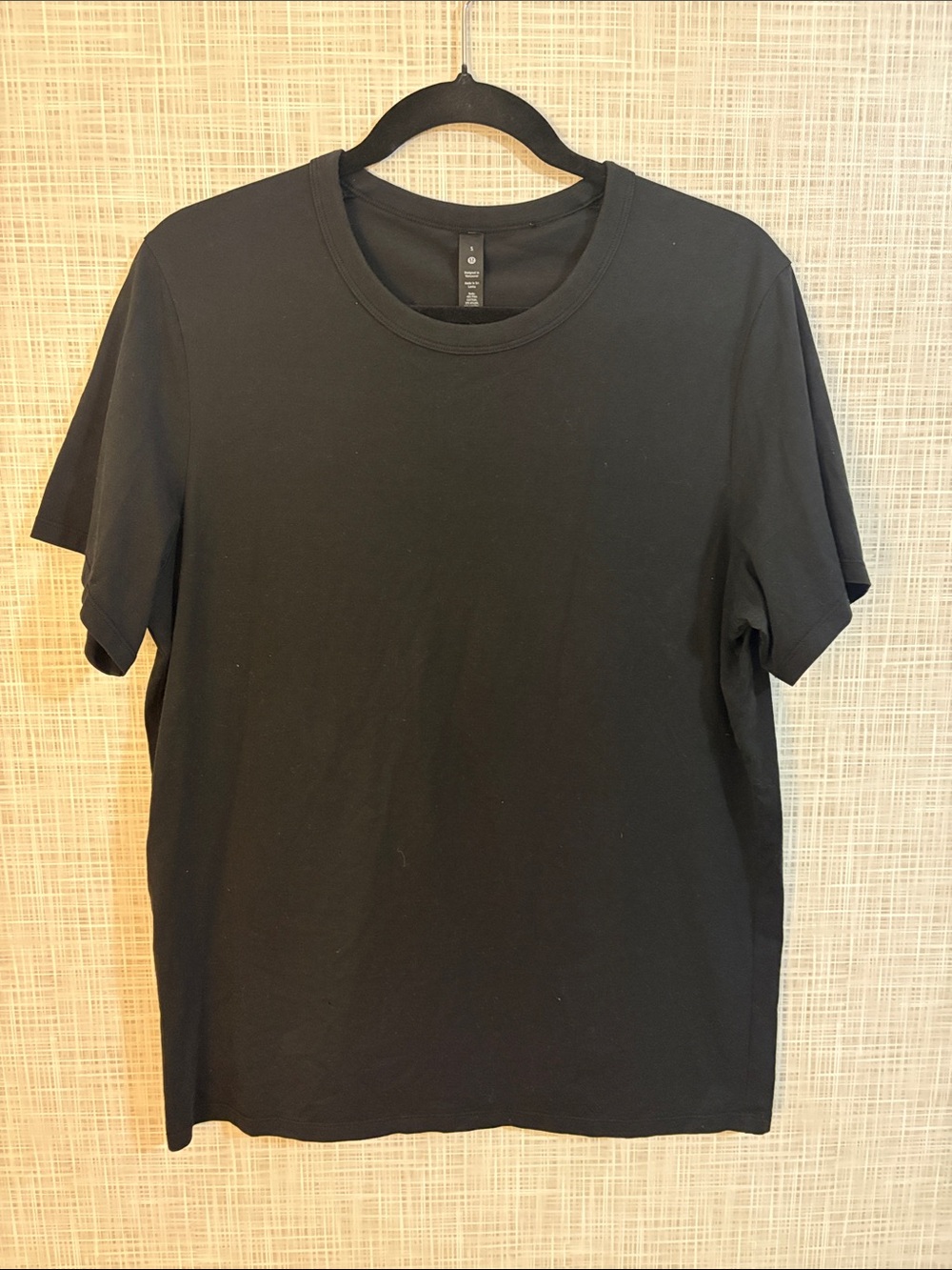 Lululemon Men's “Fundamental”Short Sleeve Crew Tee - Black